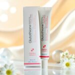 𝐆𝐥𝐮𝐭𝐚𝐭𝐡𝐢𝐨𝐧𝐞 𝐁𝐫𝐢𝐠𝐡𝐭𝐞𝐧𝐢𝐧𝐠 𝐓𝐨𝐧𝐞 𝐔𝐩 𝐂𝐫𝐞𝐚𝐦 45ml - Image 2